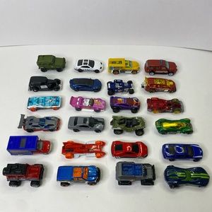 Hot Wheels Matchbox Etc Mixture Lot of 24 Cars Trucks B3